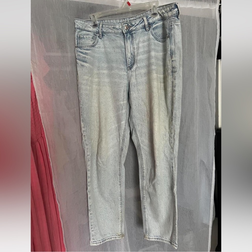 AE Mom Jeans